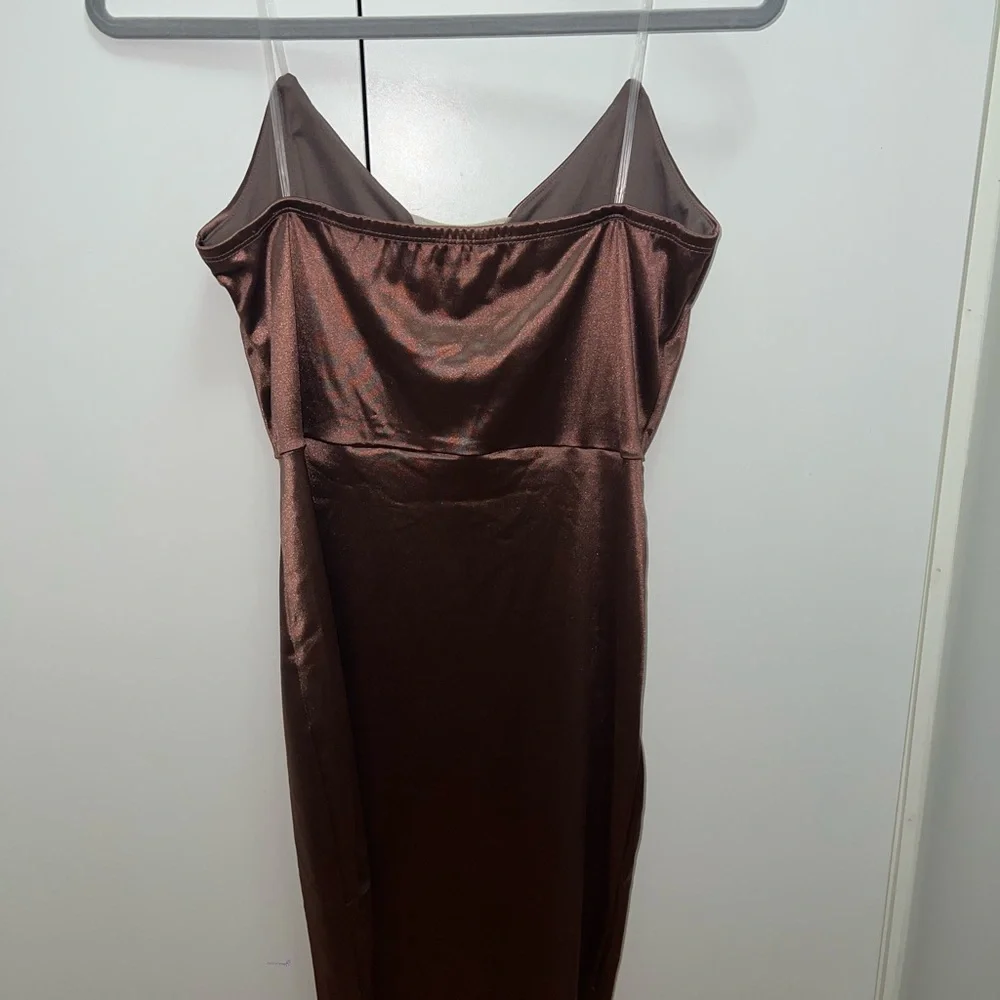 Dress - Picture 4 of 4